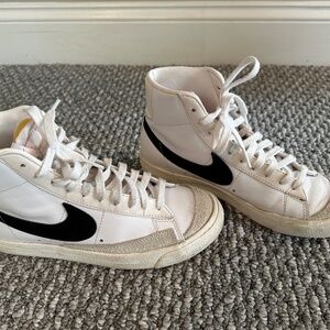 Womens Nike Sneakers